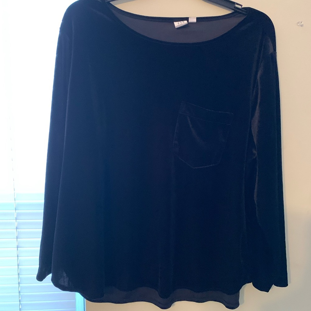 GAP Midnight Black Velvet Long Sleeve Tee